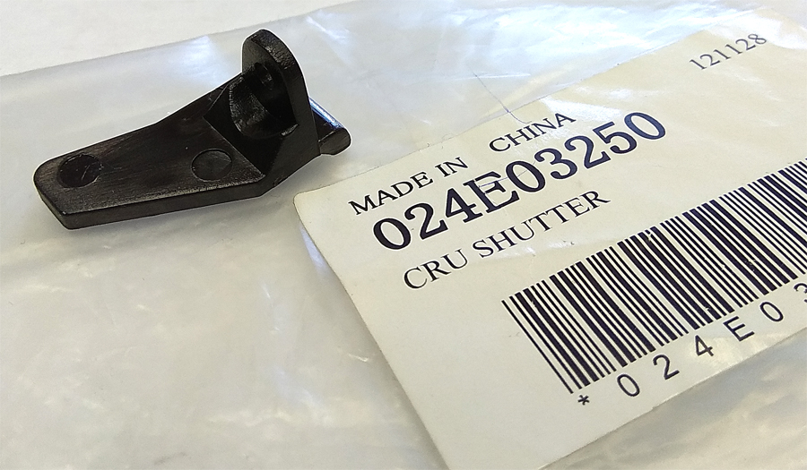 024E03250 Рычаг пластиковый Xerox Phaser 5550 [R]