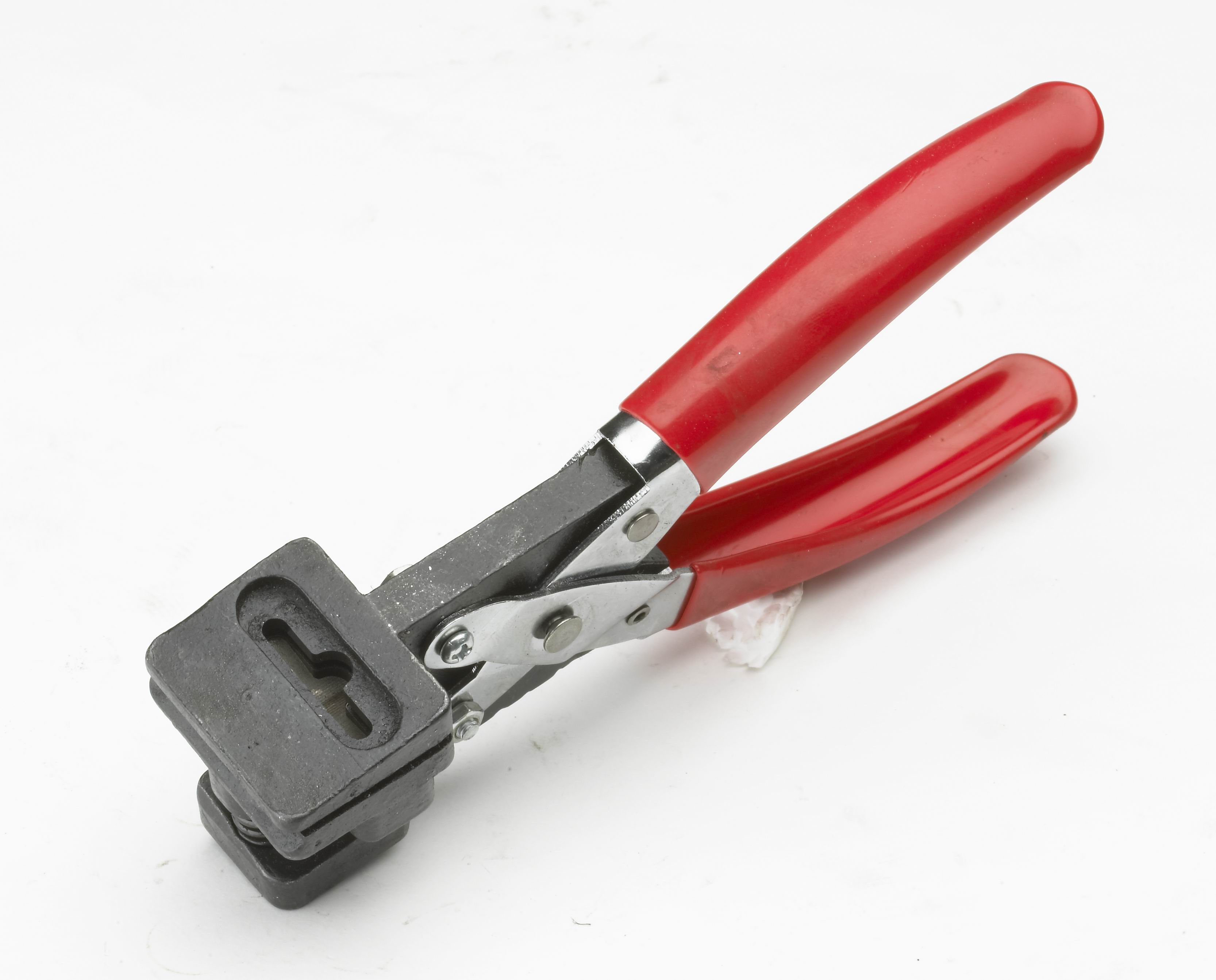 Вырубщик евроотверстий Bulros A-006 (26x8мм)