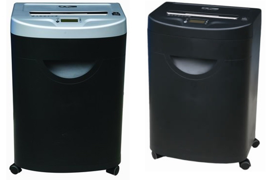 Уничтожитель (шредер) бумаги Bulros 820C (размер частицы 4х40 мм)