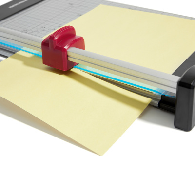 Резак роликовый JLS A4  (длина реза 320 мм)