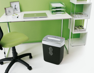Уничтожитель (шредер) бумаги HSM Shredstar X10 (размер частицы 4,5x30 мм)