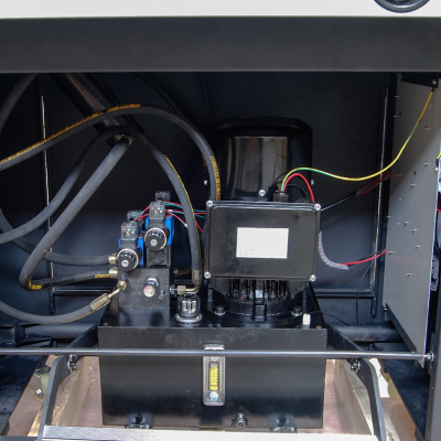 Гильотина гидравлическая BindTec 7208 (длина реза 720 мм) (1 место)