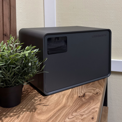 Сейф с электронным кодовым замком LockSworth VS4524-BK