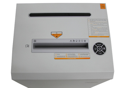 Уничтожитель (шредер) бумаги Bulros 5306H (размер частицы 1х2 мм)