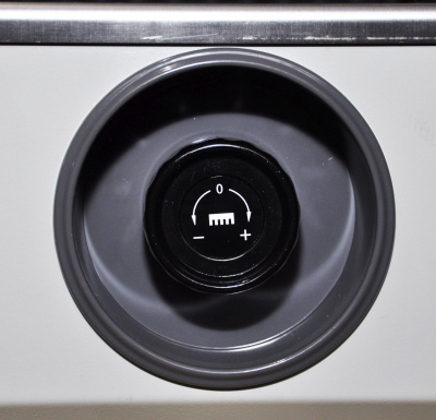 Гильотина электрическая BindTec 4908B (длина реза 490 мм) Гильотина электрическая BindTec 4908B (длина реза 490 мм)