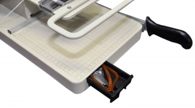 Машина архивно-переплетная на нить РеалИст YG-268 (электрическая)