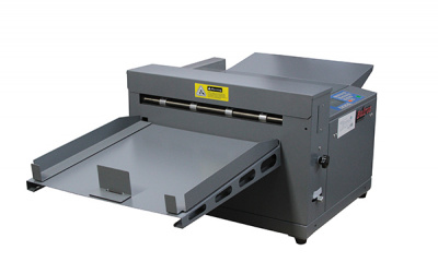 Биговщик-перфоратор Bulros professional series T-320 формата А3 (электрический) Биговщик-перфоратор Bulros professional series T-320 формата А3 (электрический)