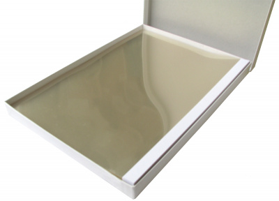 Прозрачная пленка для черно-белой и цветной лазерной печати Xerox Premium Universal Transparency (удаляемая полоса по длинной кромке) A4 (140 г/кв.м, 96 мкм, 210x297 мм, 100 л/пач) [арт. 003R98198]