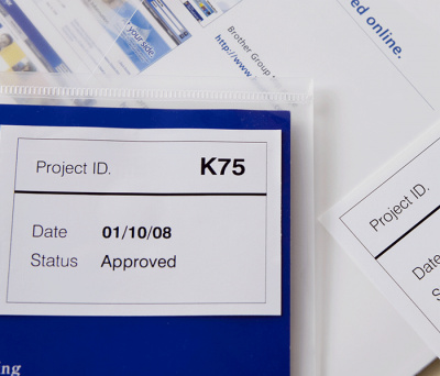 Лента бумажная DK44205 съемная клеящаяся цельная Brother QL-500/1060 (размер: 62мм x 30,48м) [артикул: DK-44205] /оригинальная/