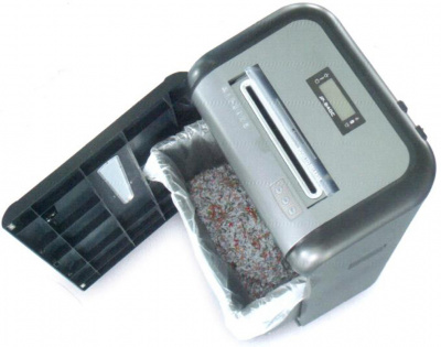 Уничтожитель (шредер) бумаги Bulros 850C (размер частицы 2х10 мм)
