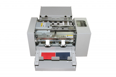 Нарезчик визиток-фотографий-бейджей Bulros A-40